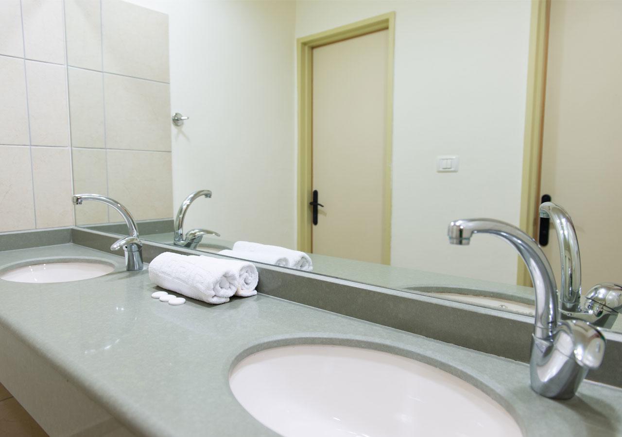 Hi - Arad Hostel ภายนอก รูปภาพ