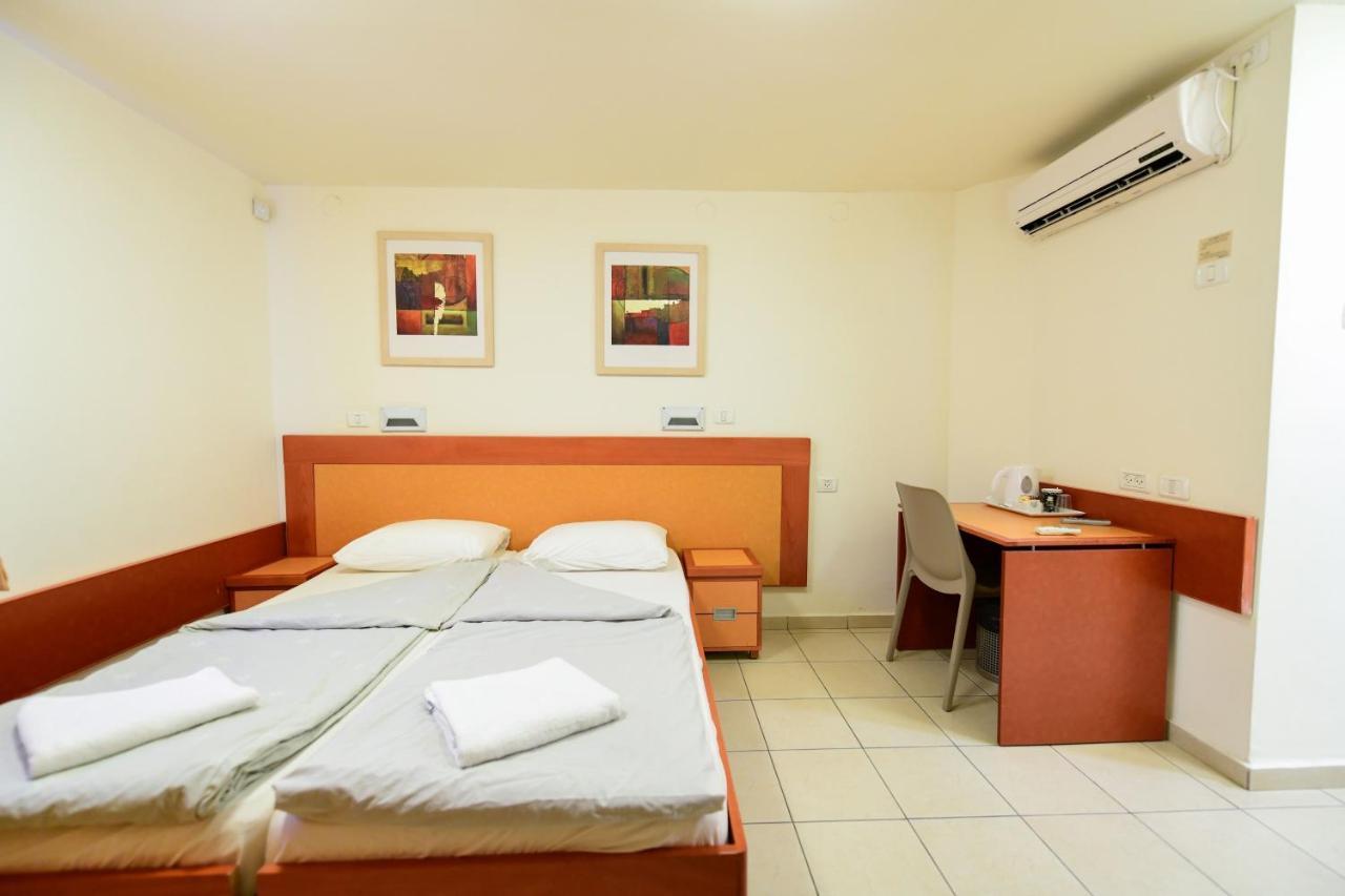 Hi - Arad Hostel ภายนอก รูปภาพ