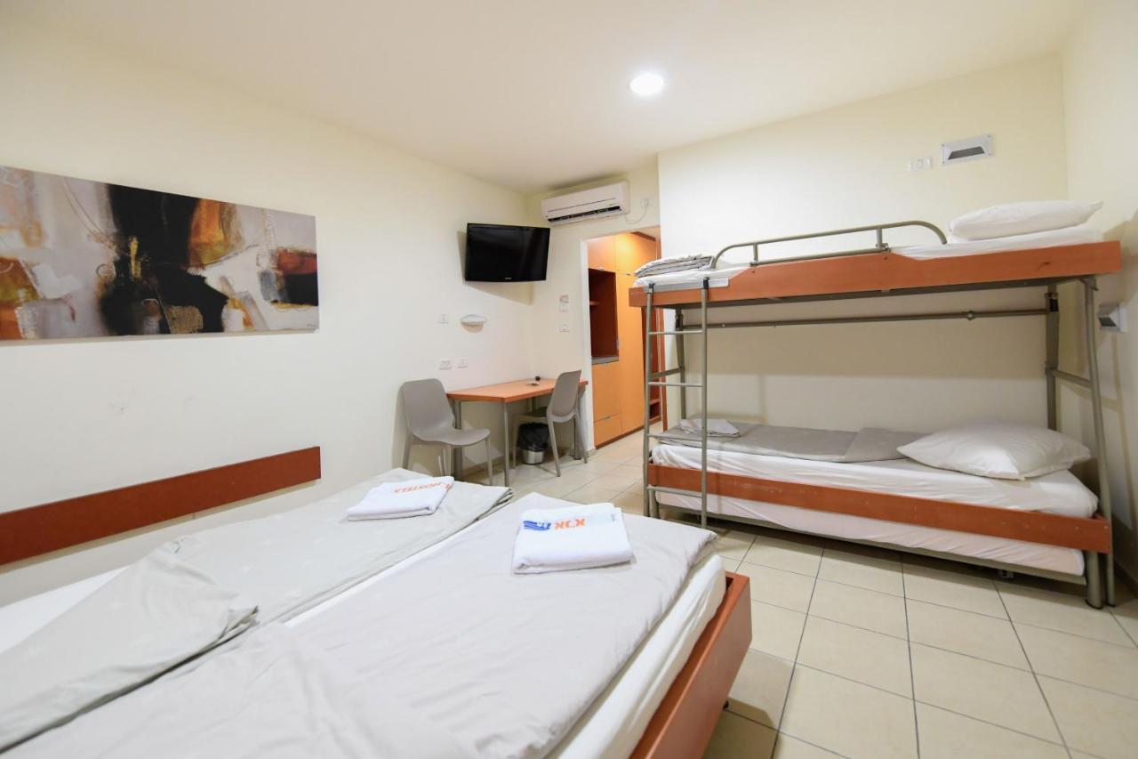 Hi - Arad Hostel ภายนอก รูปภาพ